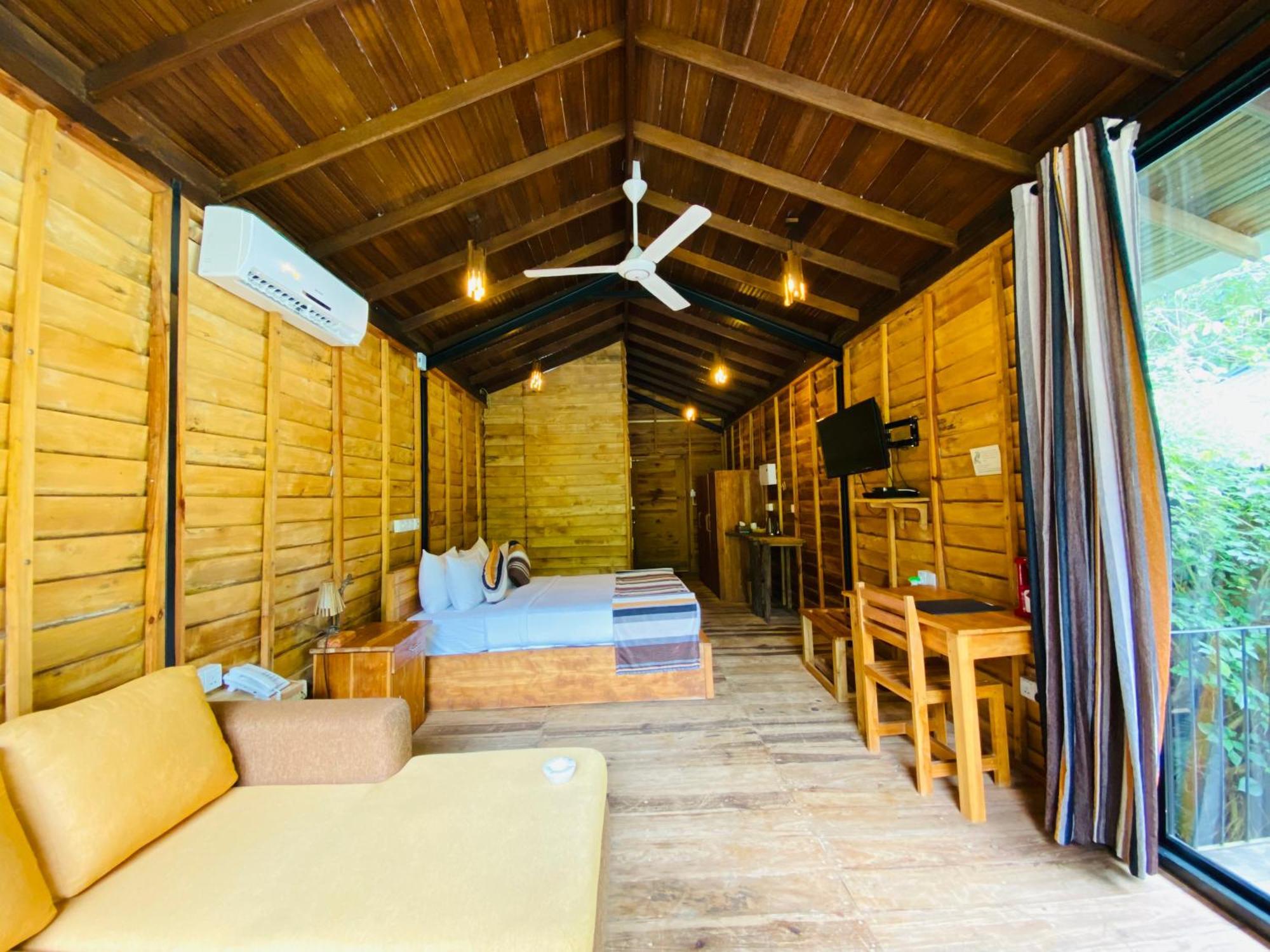 The Glenrock Wellness Nature Resort Белихул Оя Екстериор снимка