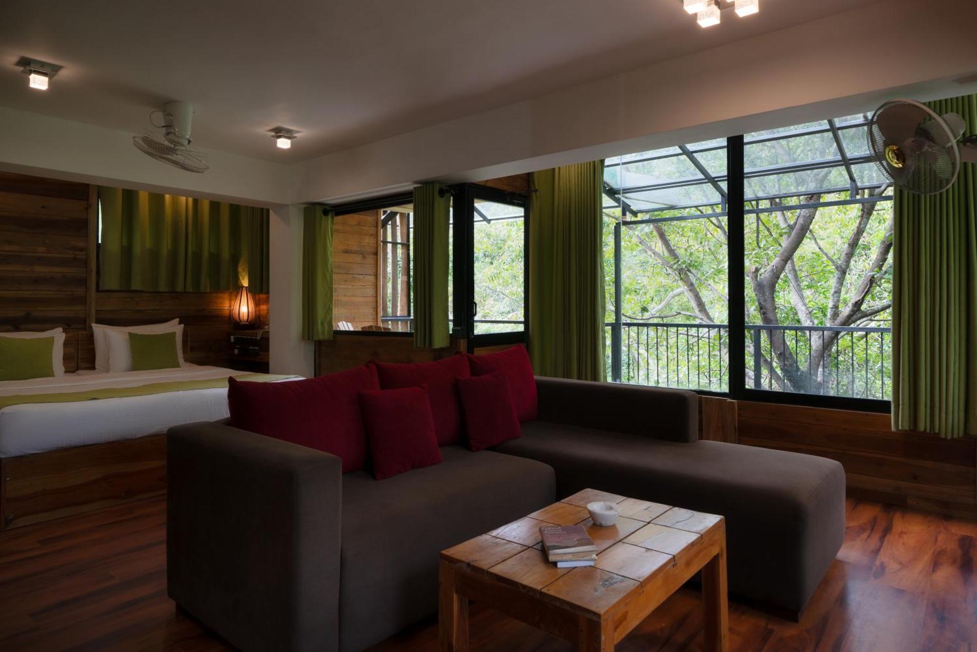 The Glenrock Wellness Nature Resort Белихул Оя Екстериор снимка