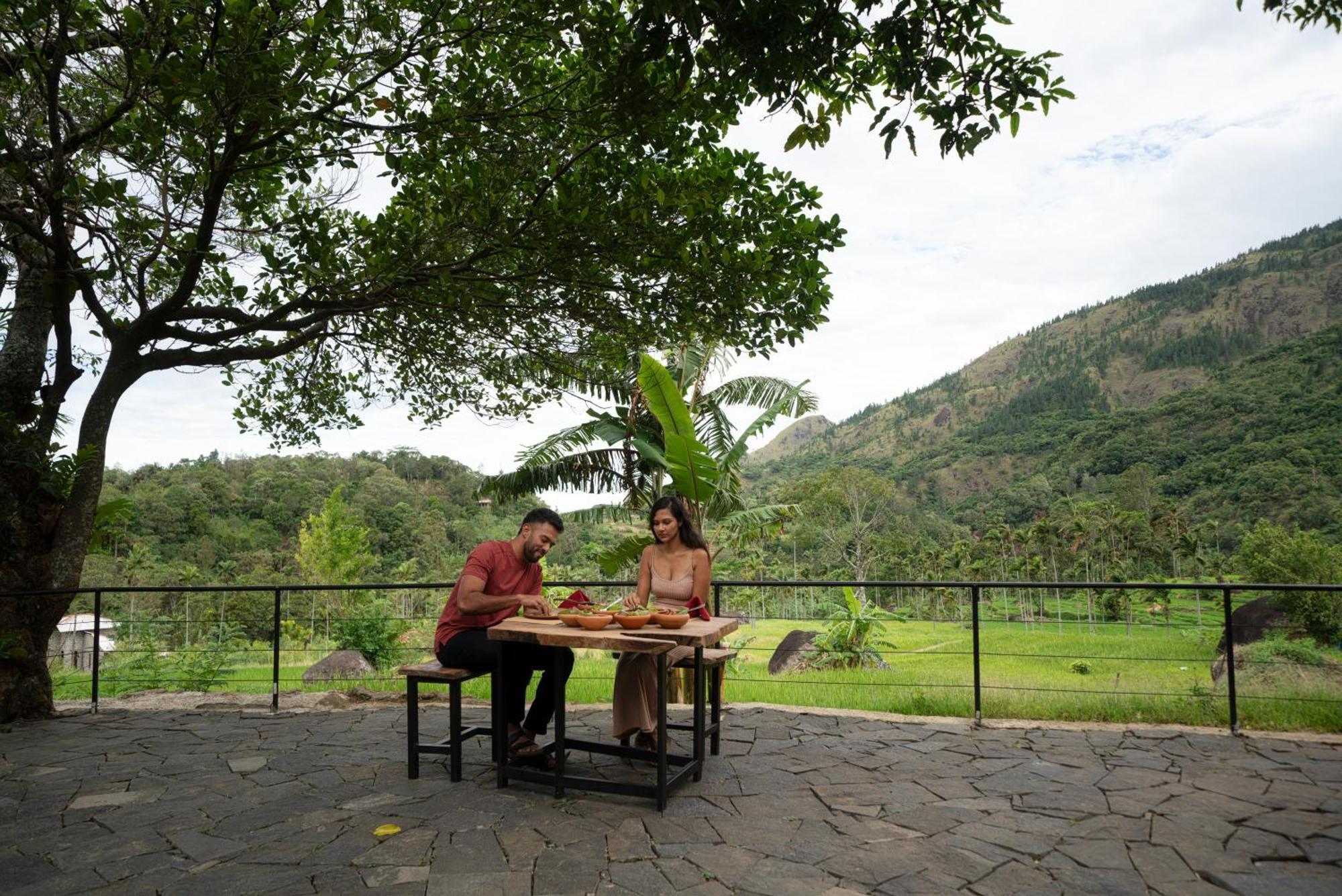 The Glenrock Wellness Nature Resort Белихул Оя Екстериор снимка